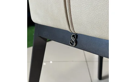 Стул Saloni T Model