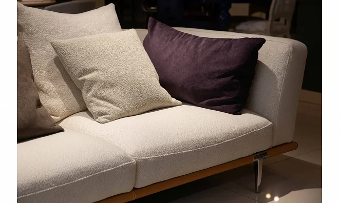 Диван POLTRONA FRAU Let It Be LET IT BE