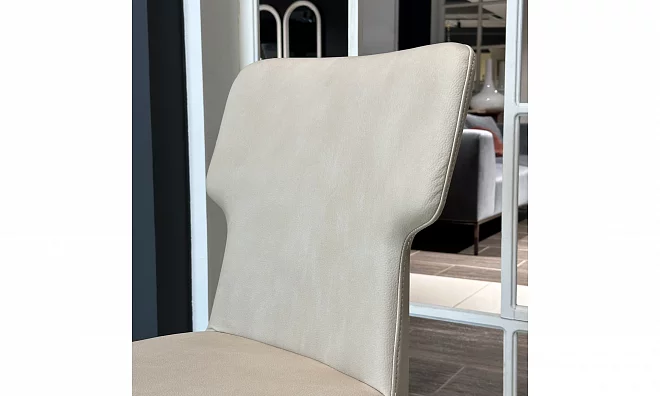 Стул Saloni T Model 441603